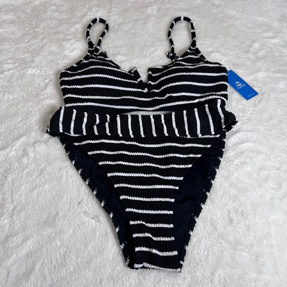 Cupshe Black White Striped Smocked Bikini Set High Waisted V-Notch Small NEW - Picture 3 of 15